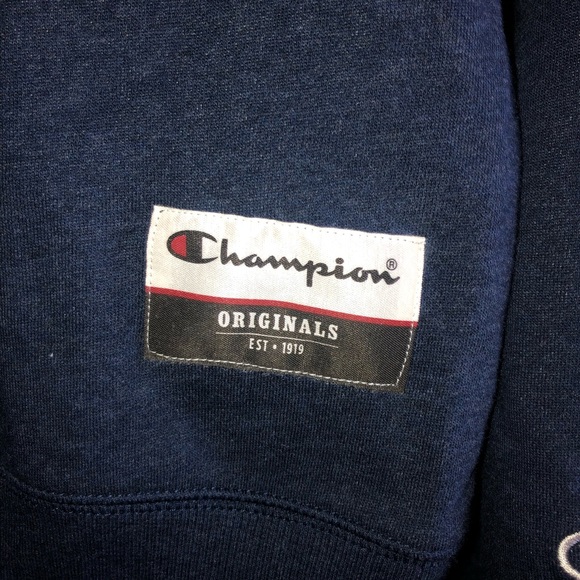 Men’s medium champion sweatshirt - Picture 2 of 5